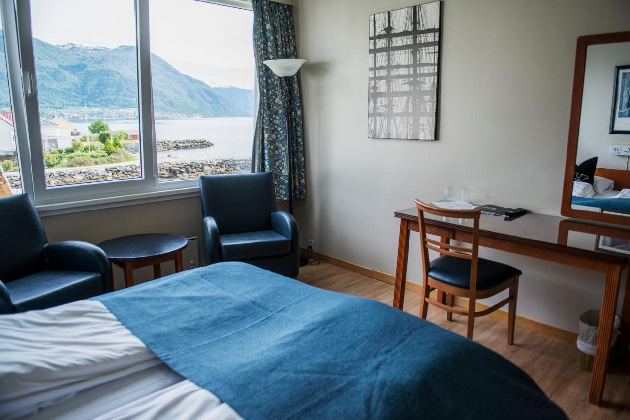 Leikanger Fjordhotel - Unike Hoteller Екстер'єр фото