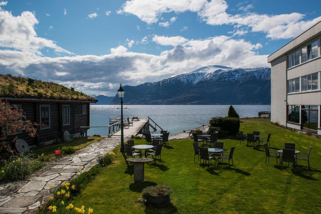 Leikanger Fjordhotel - Unike Hoteller Екстер'єр фото