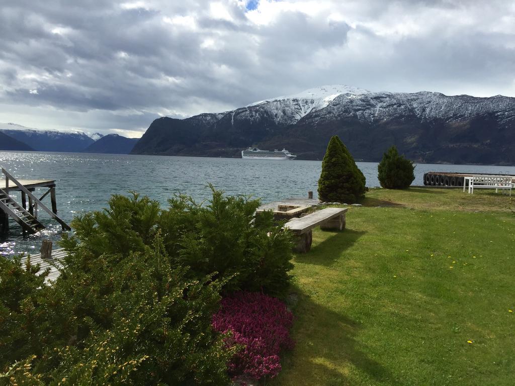 Leikanger Fjordhotel - Unike Hoteller Екстер'єр фото