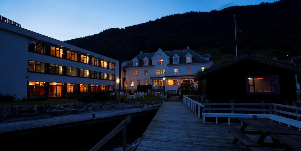 Leikanger Fjordhotel - Unike Hoteller Екстер'єр фото