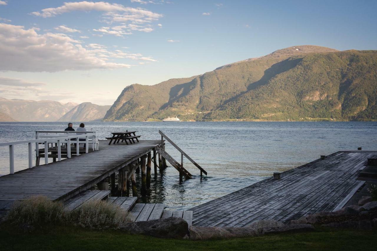 Leikanger Fjordhotel - Unike Hoteller Екстер'єр фото