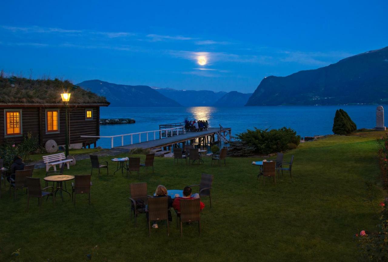 Leikanger Fjordhotel - Unike Hoteller Екстер'єр фото