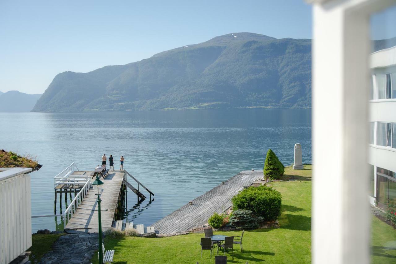 Leikanger Fjordhotel - Unike Hoteller Екстер'єр фото
