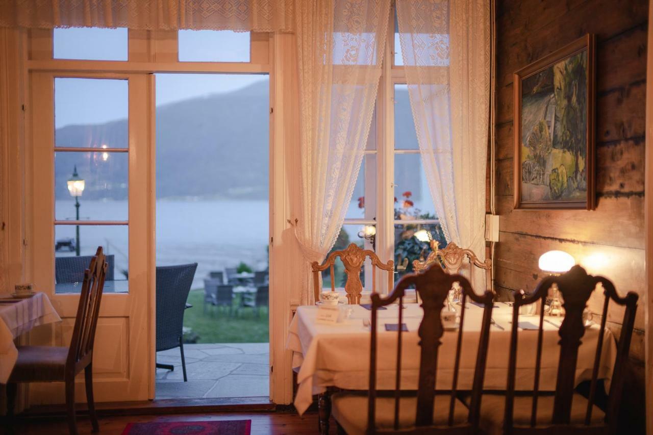 Leikanger Fjordhotel - Unike Hoteller Екстер'єр фото